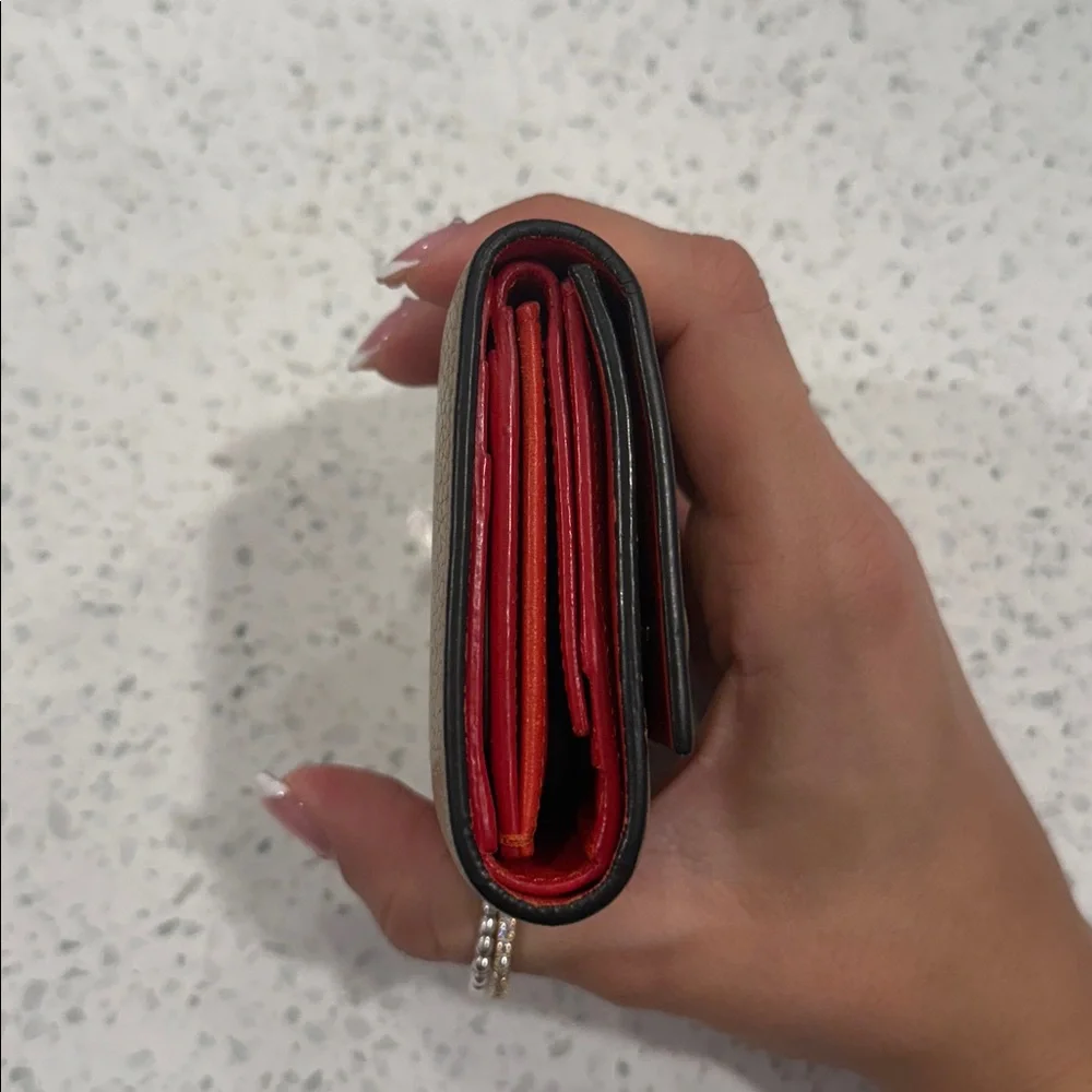 Céline Snap Trifold Compact Leather Wallet - Picture 8 of 8